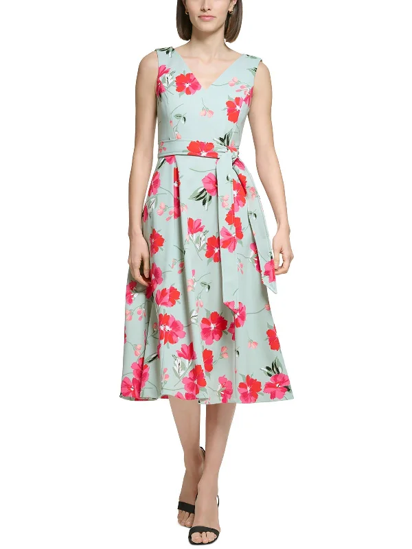 Trendy midi dresses for work-Petites Womens Floral Midi Fit & Flare Dress