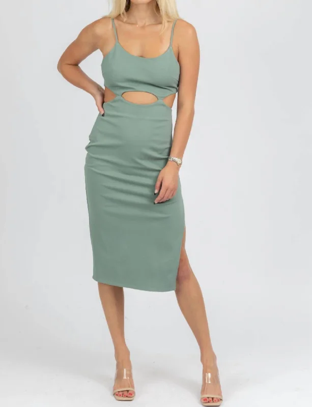 Ruffled midi dresses for a feminine look-Cutout Detail Midi Dress In Deep Green